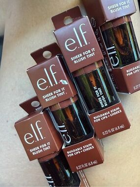 SOLD OUT- MAPLE 🍁 LATTE  e.l.f. Lip stain